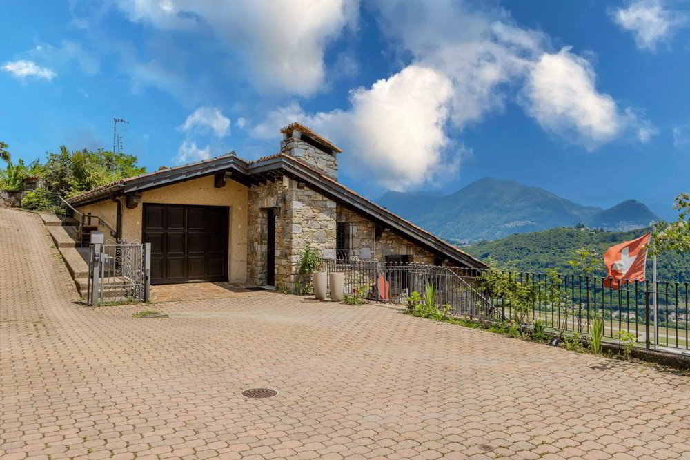 7 rooms House to buy in Bioggio - image 1/22