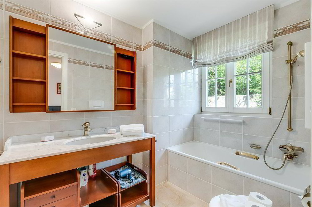 8.5 Zimmer Haus zum verkaufen in Villa Luganese - Bild 1/24