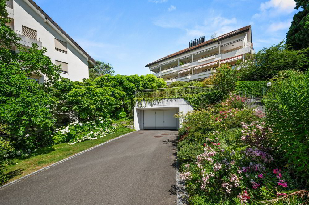 5.5 rooms Apartment to buy in Pully - image 1/4