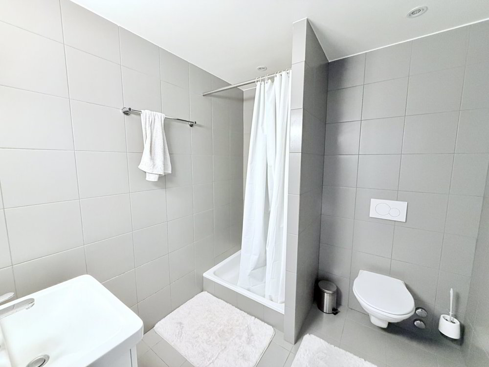 Appartement 2.5 pièces à louer à La Chaux-de-Fonds - image 1/5