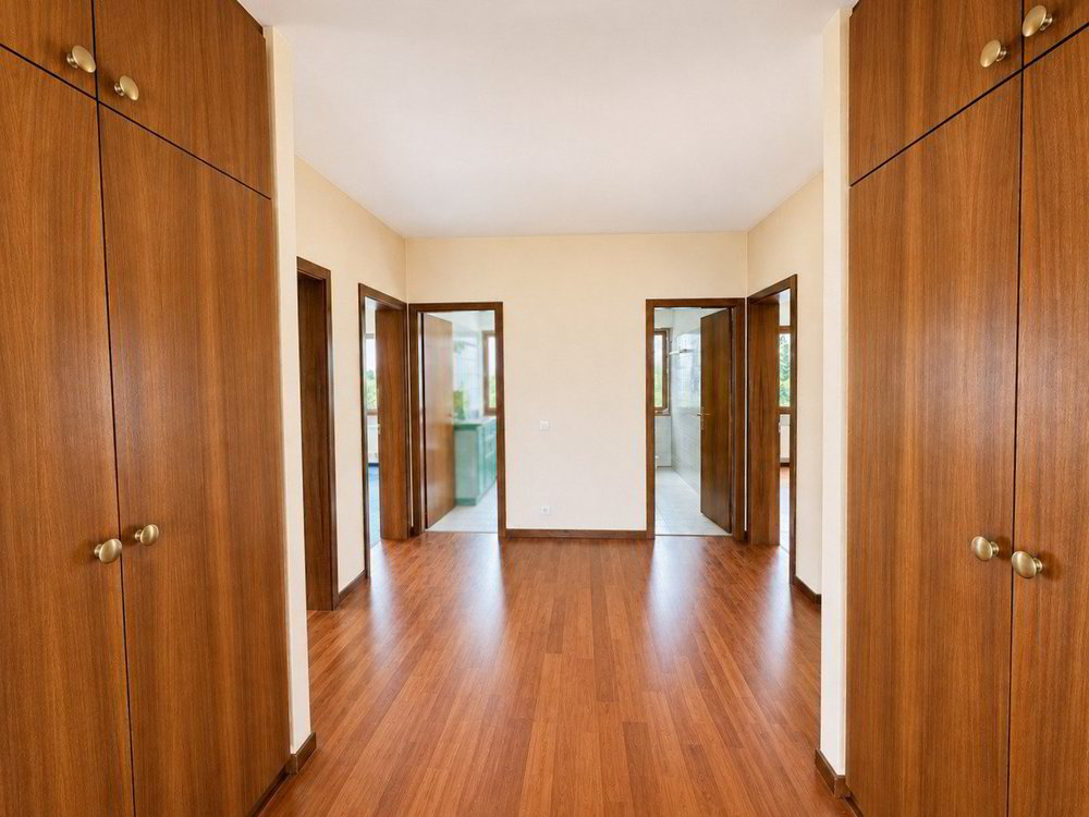 3 rooms Apartment to buy in Lugano - image 1/13