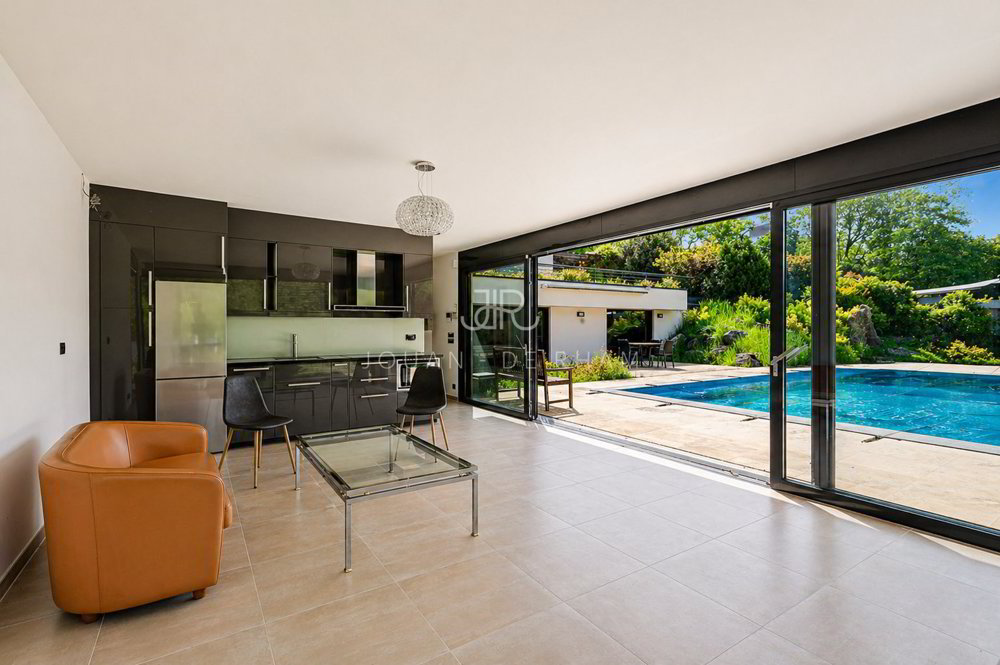 Casa di 5 locali in vendita a Vésenaz - immagine 1/10