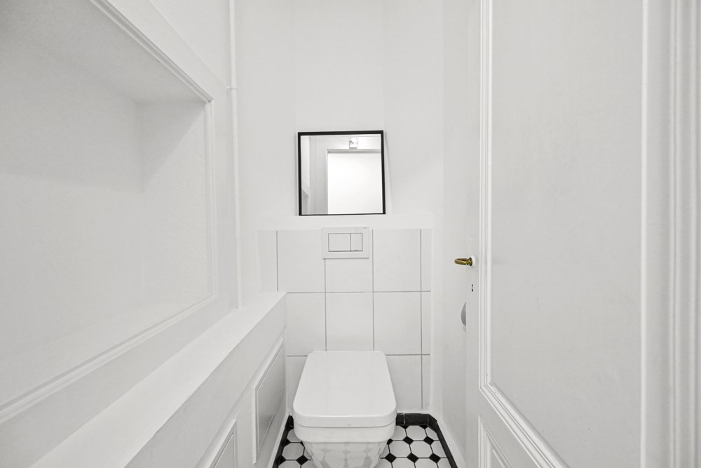 4 rooms Apartment to buy in Vevey - image 1/10
