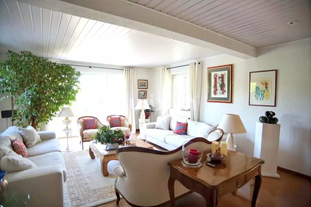 7 Zimmer Haus zu vermieten in Chavannes-de-Bogis - Bild 1/5