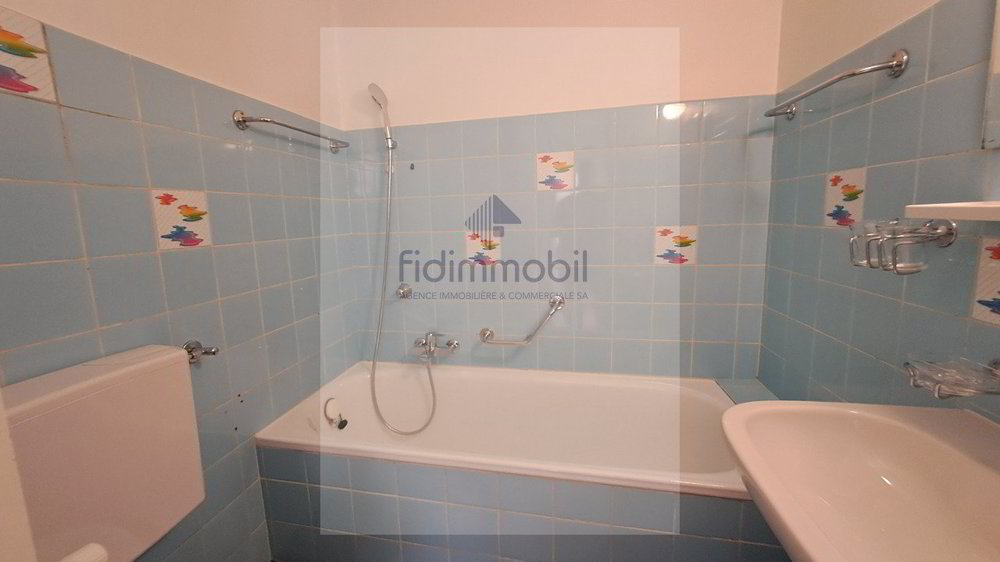 Appartement 2 pièces à louer à La Chaux-de-Fonds - image 1/5