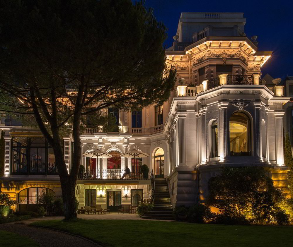 Maison 20 pièces à acheter à Montreux - image 1/13