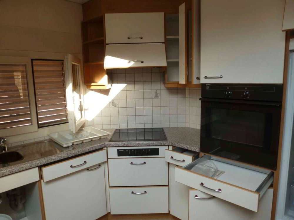 Gemütliche und günstige 3.5 Zimmer Dachwohnung in Bürglen Uri - Mehr