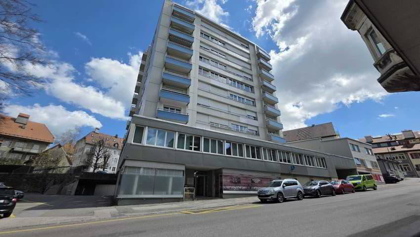 Appartement 3.5 pièces à louer à La Chaux-de-Fonds - image 1/8