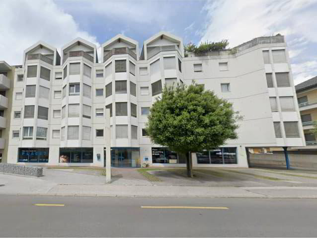 3.5 rooms Apartment for rent in Sion - image 1/10