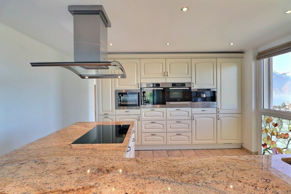 5 rooms Apartment to buy in Clarens - image 1/13