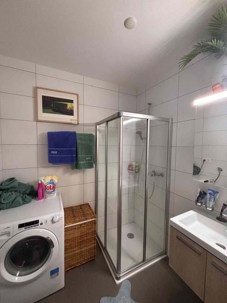 2 rooms Apartment for rent in Vevey - image 1/3
