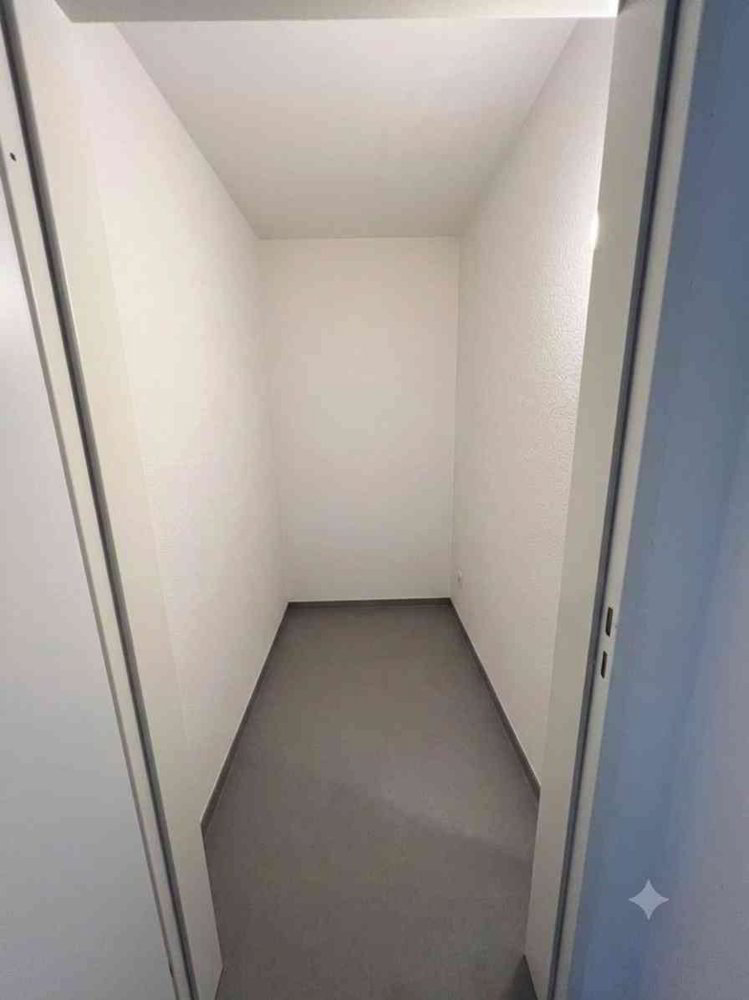 Grosszügige, lichtdurchflutete 4.5-Zimmerwohnung an zentraler Lage - Ansicht 4