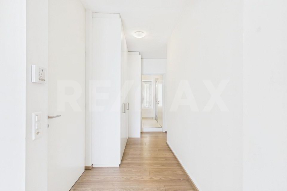7 rooms Apartment to buy in Verscio - image 1/13