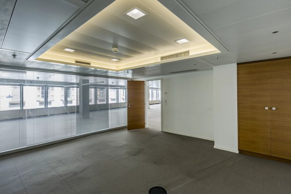 Bureaux Rue du Rhône - Mehr
