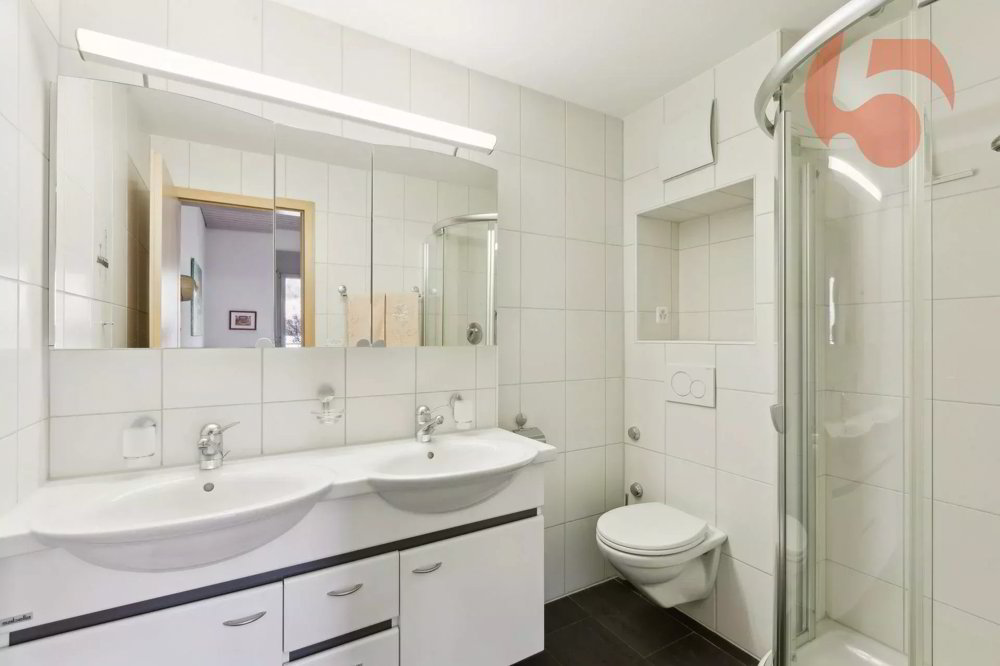 6 rooms Apartment to buy in Colombier NE - image 1/13
