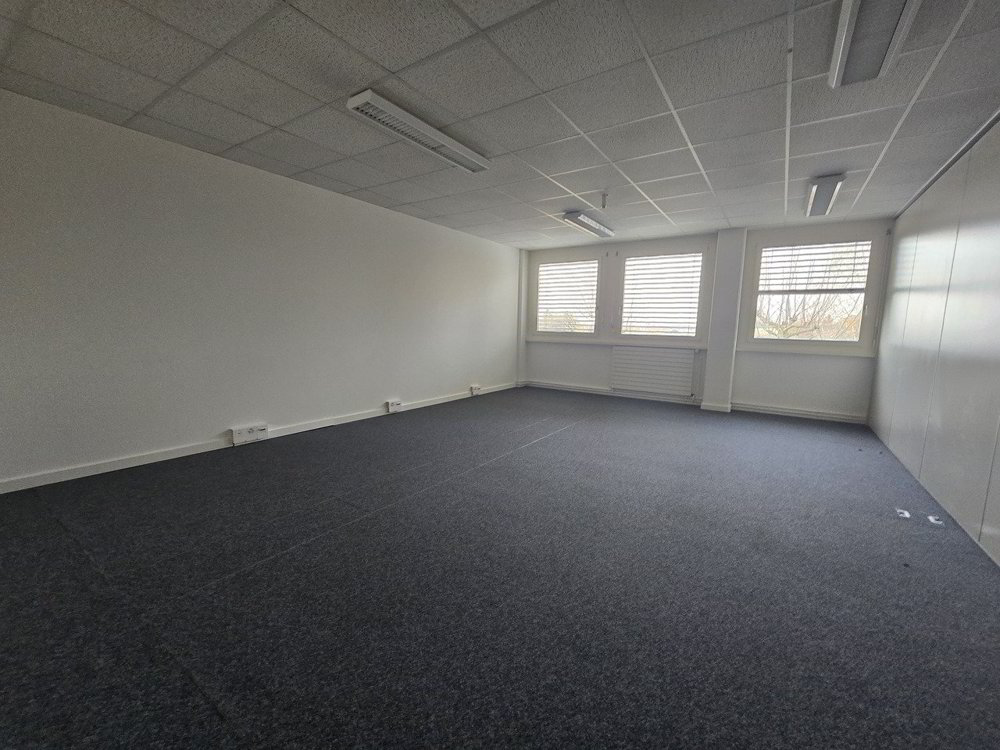 Bureau lumineux de 156 m² - offre spéciale ! 2 premiers loyers offerts - Mehr