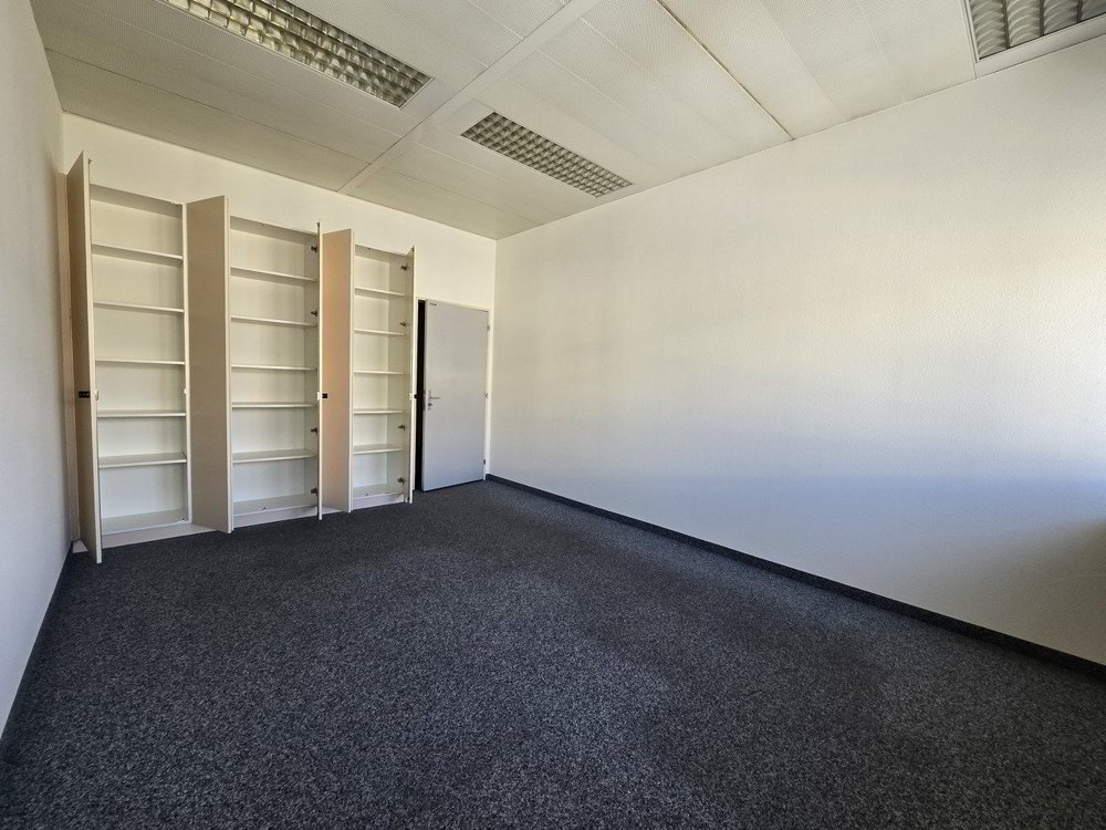 null Zimmer Büro zu vermieten in Gland - Bild 1/5