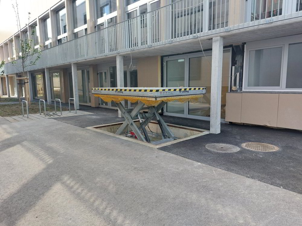 null rooms Office & Commercial for rent in Préverenges - image 1/4