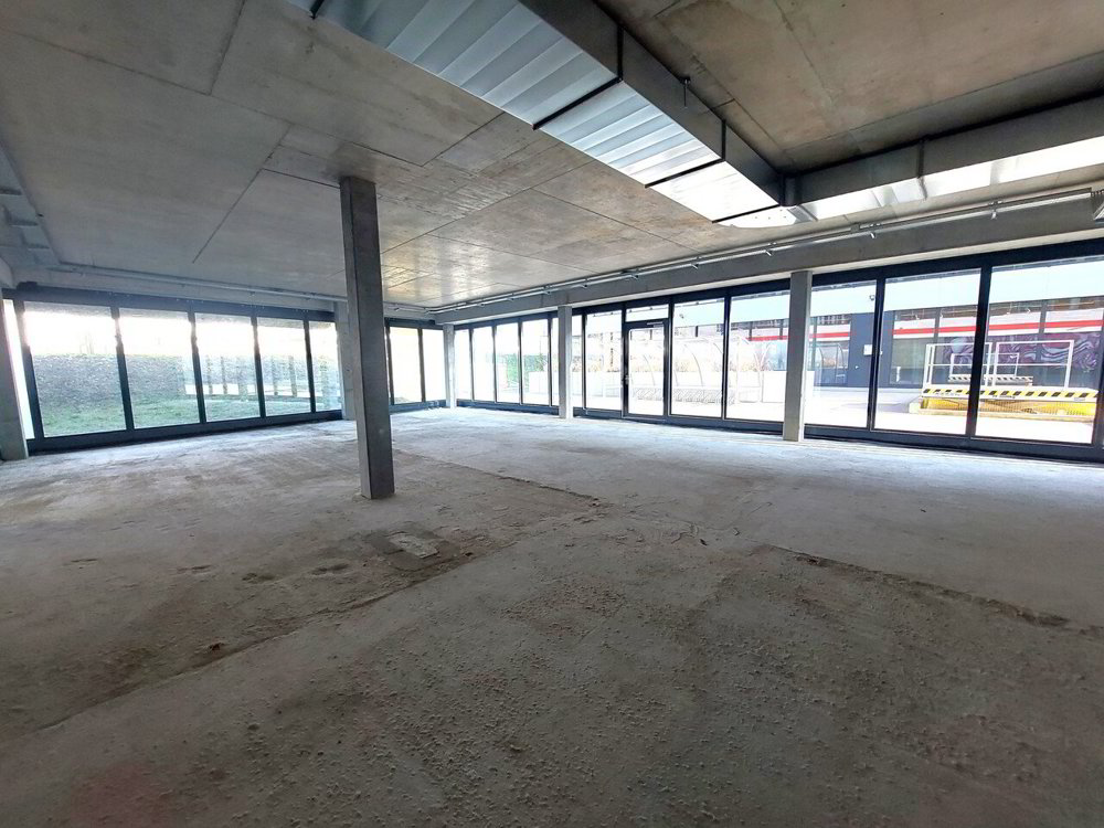 Surface commerciale au rez d'env 210 m² - Proche commodité - Ansicht 3