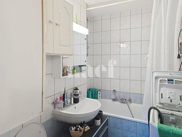 4 rooms Apartment for rent in Ecublens VD - image 1/6