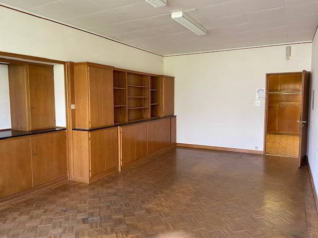 null rooms Office & Commercial for rent in Orbe - image 1/2