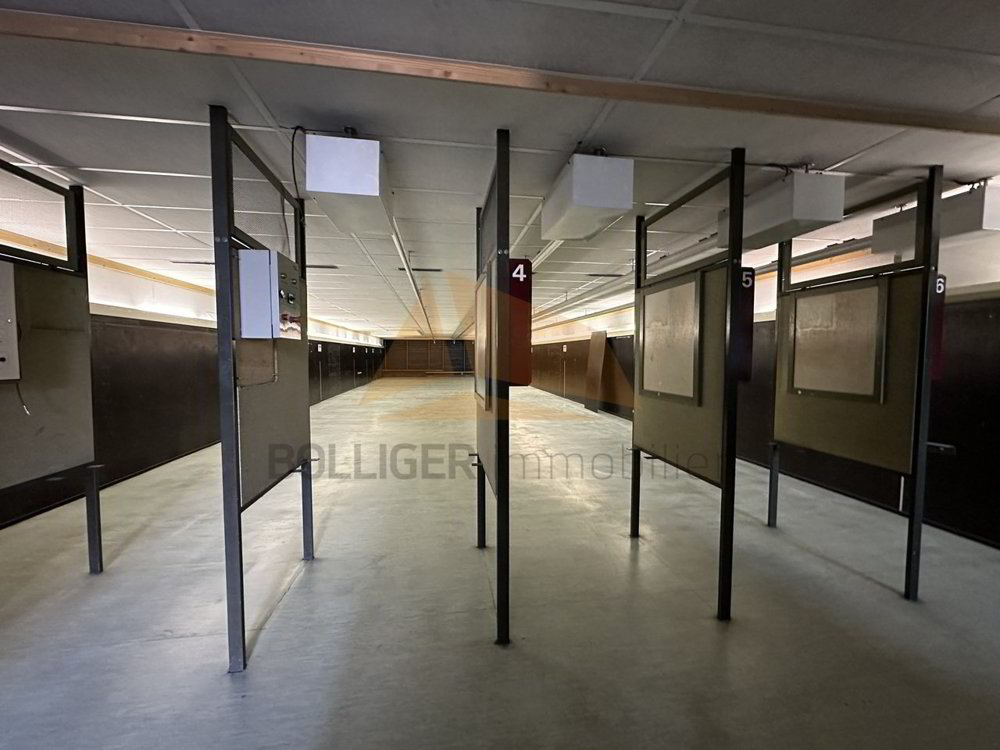 null Zimmer Büro zum verkaufen in La Chaux-de-Fonds - Bild 1/13