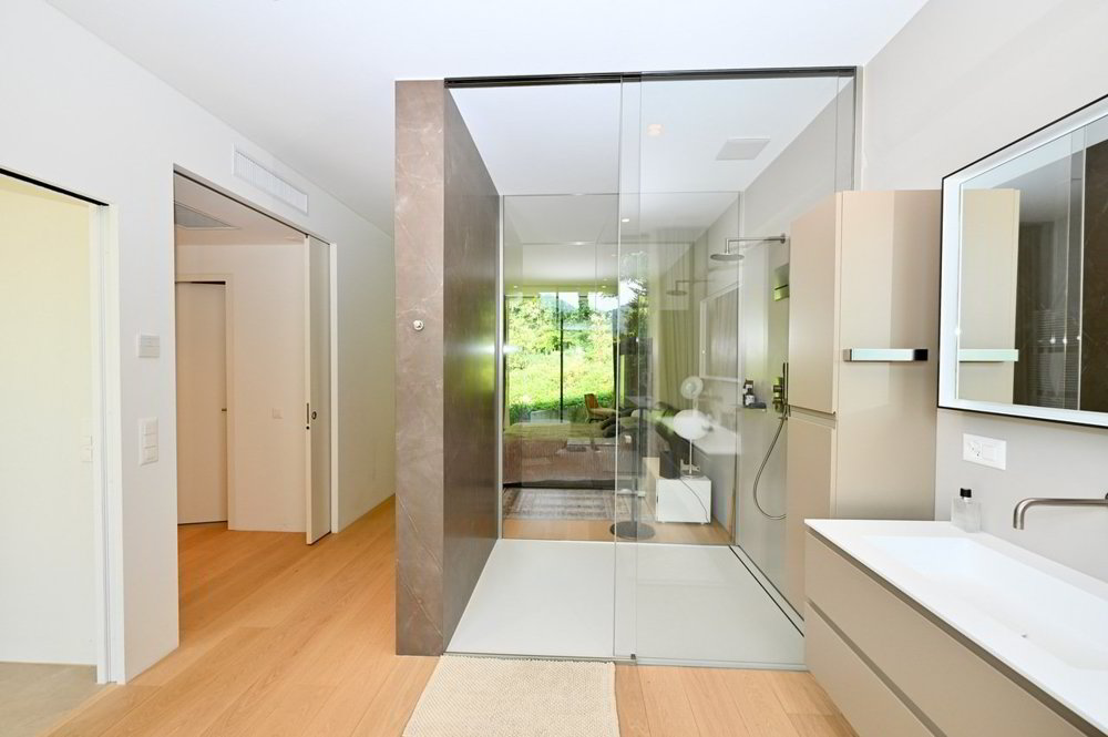 7 rooms House to buy in Origlio - image 1/13