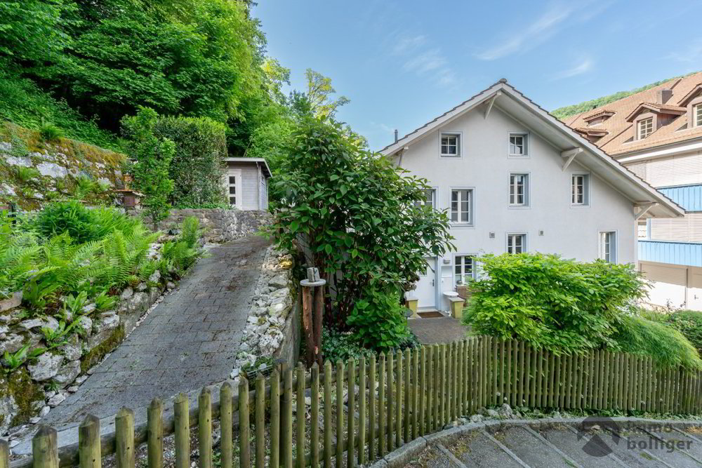 7 rooms House to buy in Aarburg - image 1/13