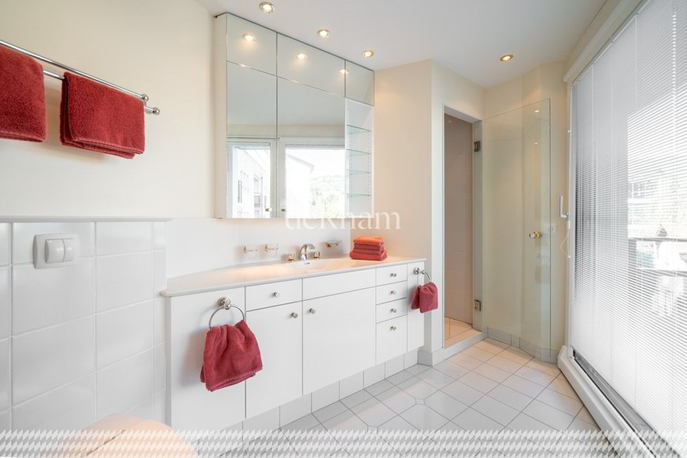 6 rooms Apartment to buy in Lutry - image 1/13