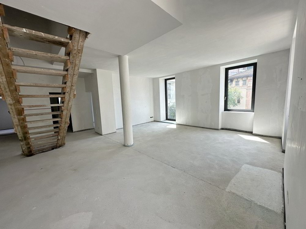 5 Zimmer Wohnung zum verkaufen in Castagnola - Bild 1/2