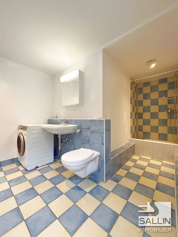 3 rooms Apartment for rent in Fribourg - image 1/13