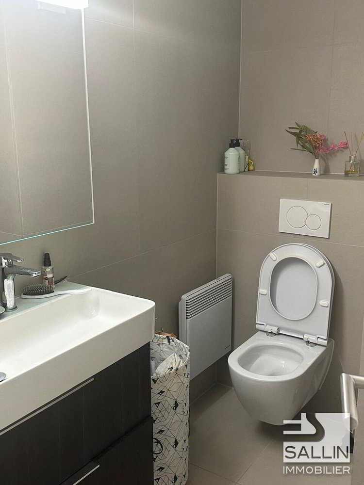 3 rooms Apartment for rent in Fribourg - image 1/13