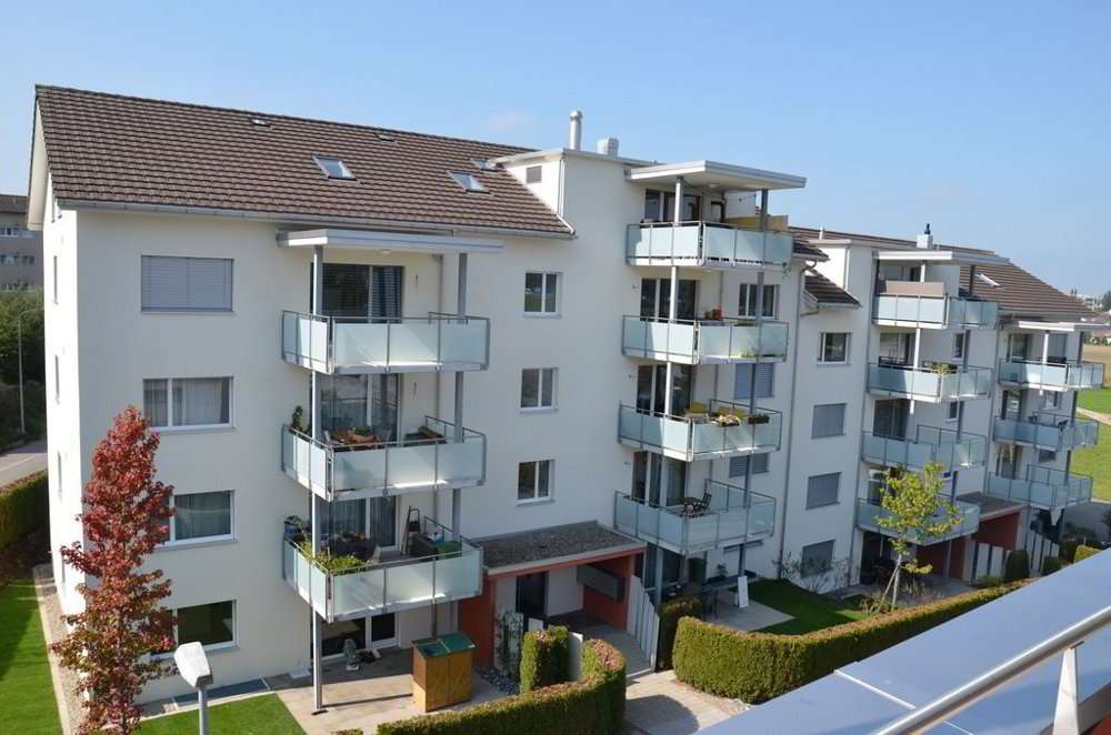 null rooms Car park, garage for rent in Sirnach - image 1/1