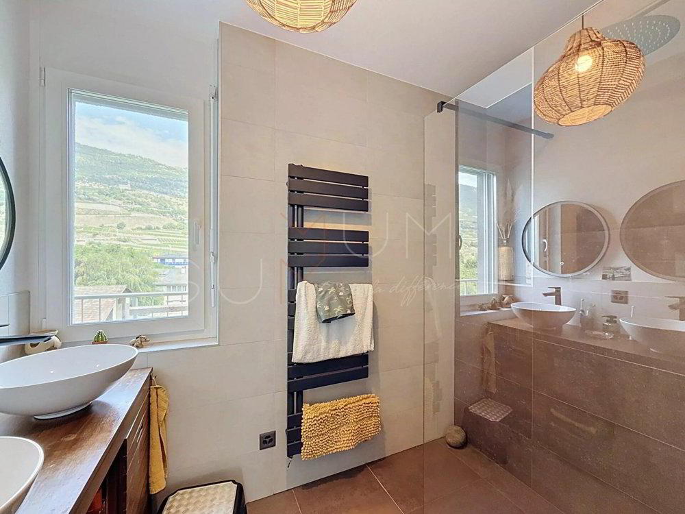 4.5 rooms Apartment for rent in Granges VS - image 1/9