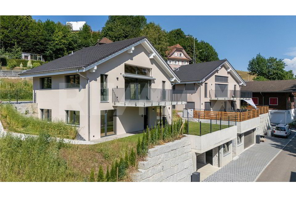5.5 Zimmer Haus zum verkaufen in Grossdietwil - Bild 1/13