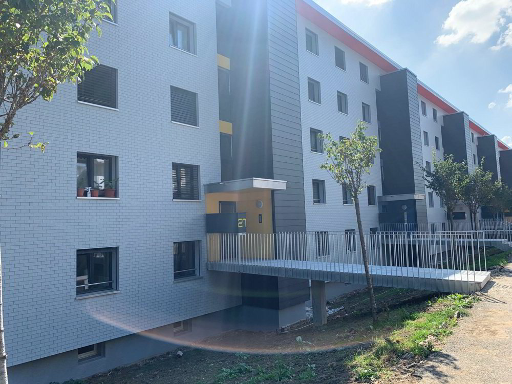 Appartement 2 pièces à louer à La Chaux-de-Fonds - image 1/6