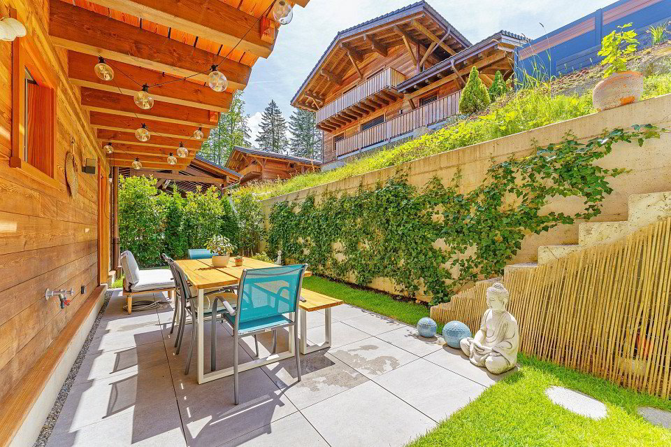 4 rooms Apartment to buy in Les Paccots - image 1/13