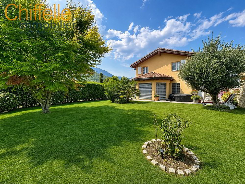 Maison 6 pièces à acheter à Collombey - image 1/7