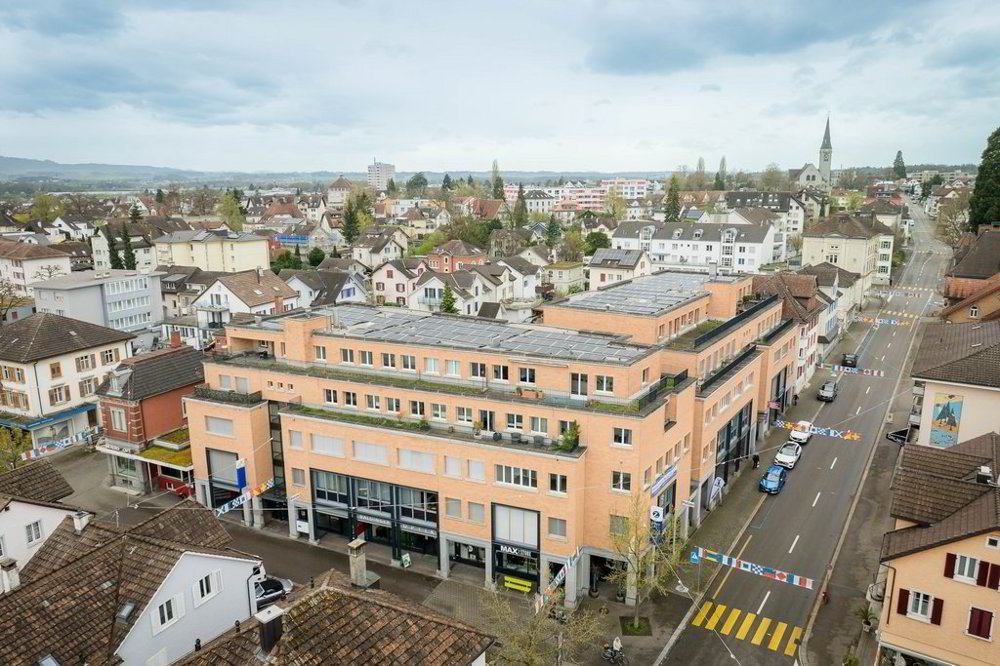 null rooms Car park, garage for rent in Romanshorn - image 1/2