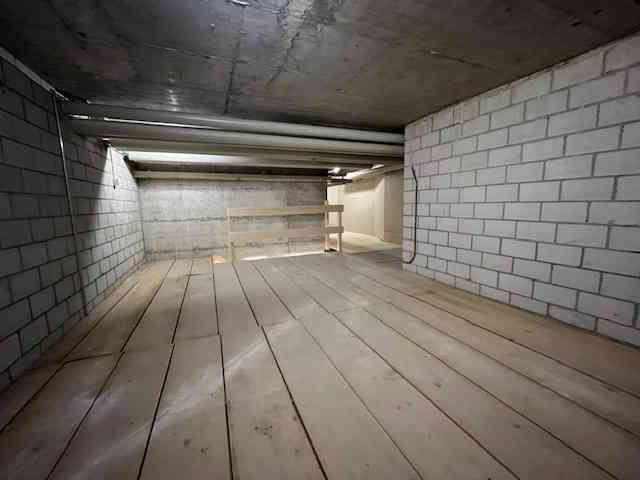Lagerraum zu vermieten (2 Stockwerke, Fläche total ca. 48 m²) - Mehr