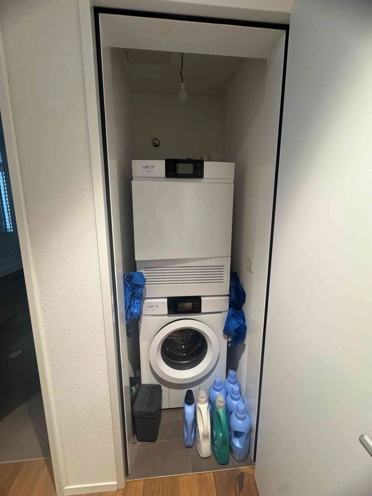 Appartement 3.5 pièces à louer à Näfels - image 1/9