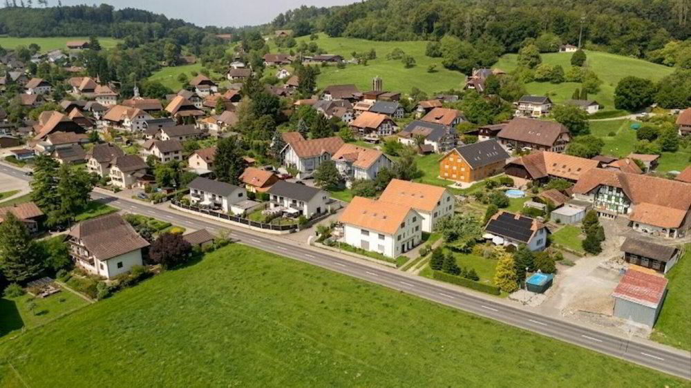 5.5 Zimmer Haus zum verkaufen in Brüttelen - Bild 1/14
