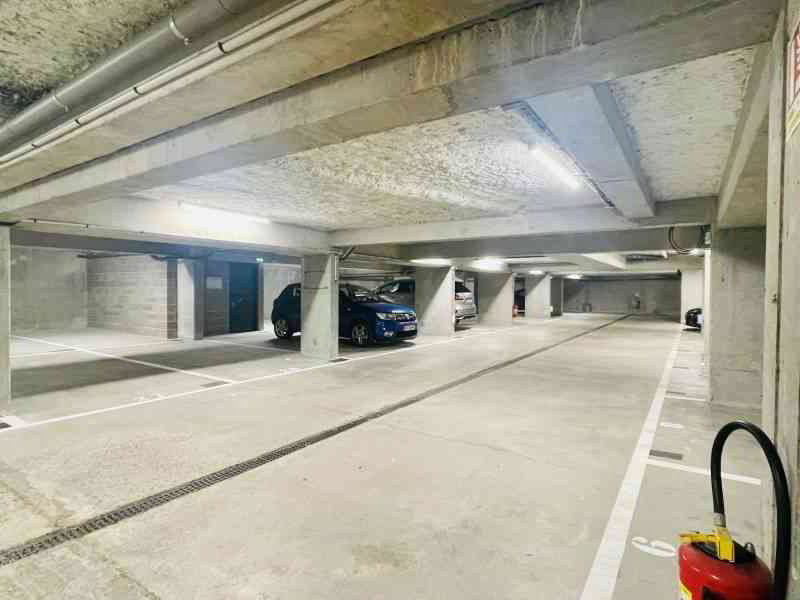 null Zimmer Parkplatz, Garage zu vermieten in Genève - Bild 1/1