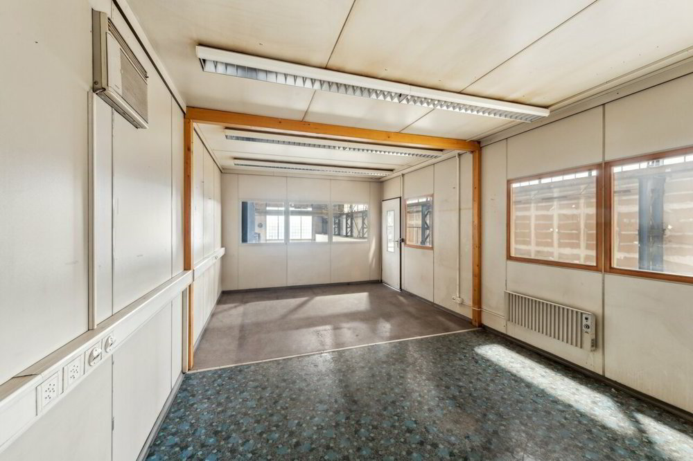 Grosszügige Industriehalle mit vielseitigen Nutzungsmöglichkeiten - Ansicht 4
