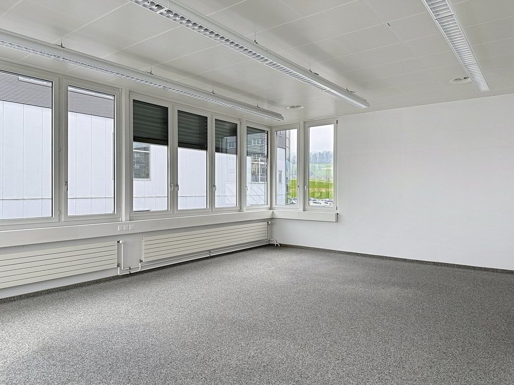 Bureau & Commerce null pièces à louer à Muri AG - image 1/6