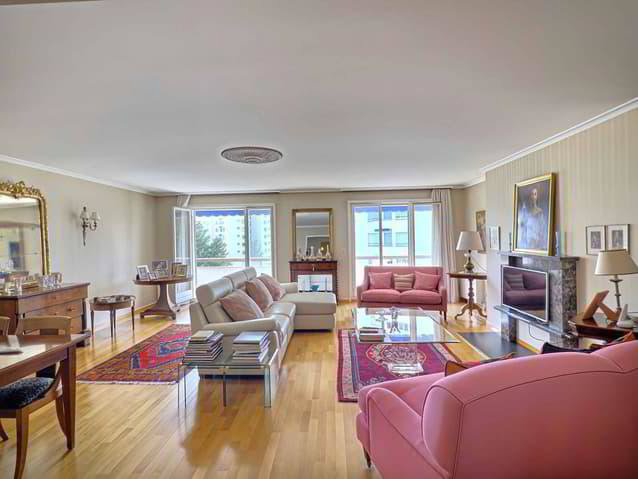 Lausanne Chailly Appartement familial aux volumes généreux -