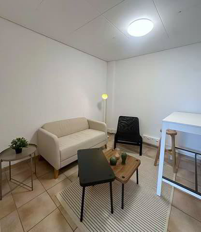 5.5 rooms Office & Commercial for rent in Morges - image 1/8