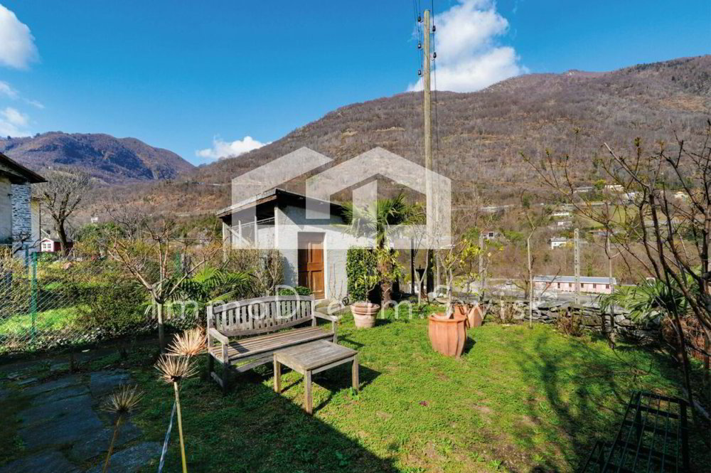 null rooms House to buy in Golino - image 1/13