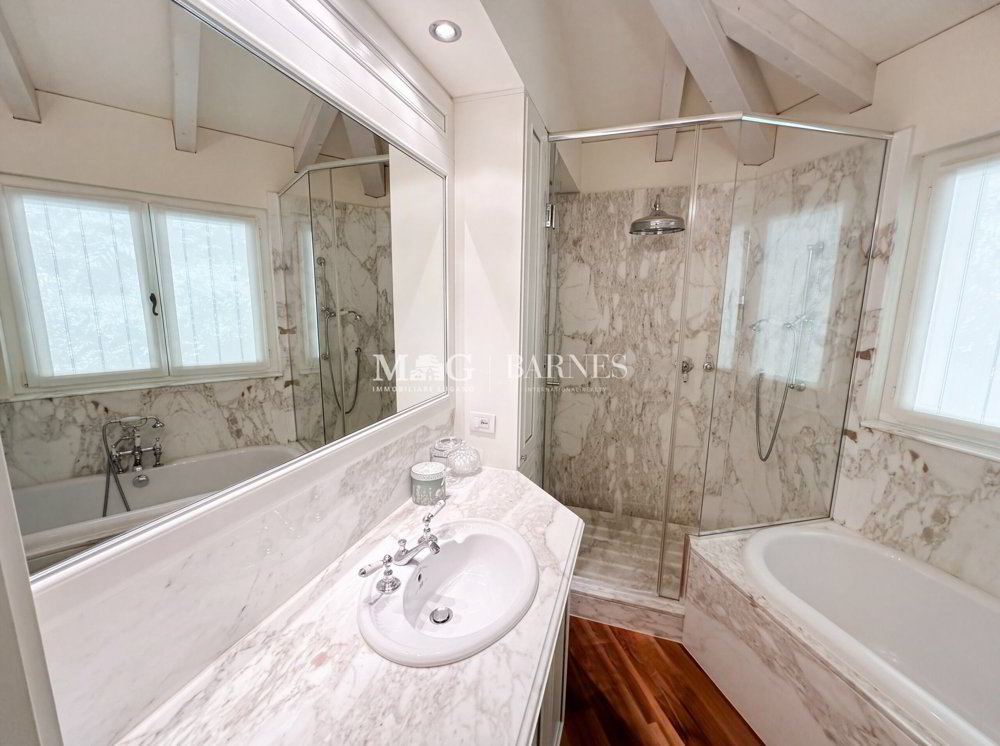 7.5 Zimmer Haus zum verkaufen in Vico Morcote - Bild 1/14