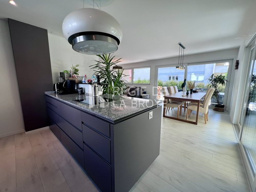 Wohnung – Yverdon-les-Bains, Quartier des Pugessies - Mehr